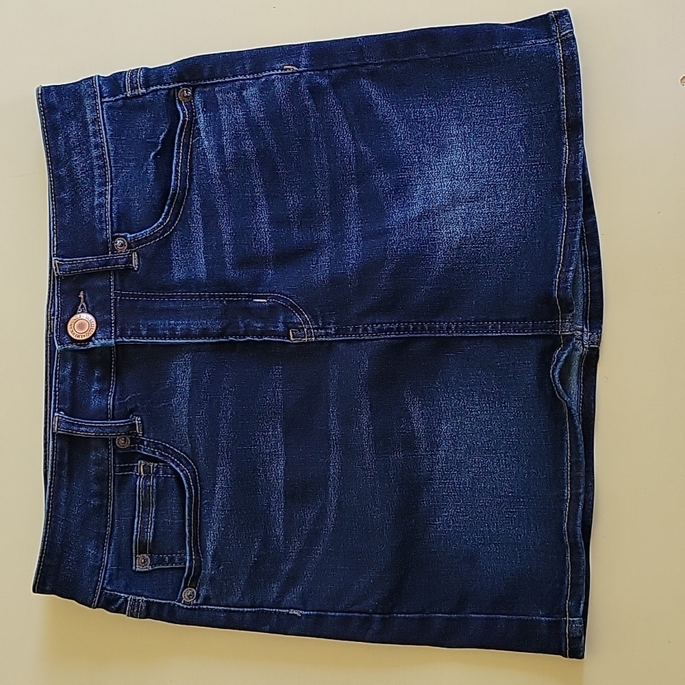 AEO Ne(x)t Level Stretch Jean Skirt, Size 4